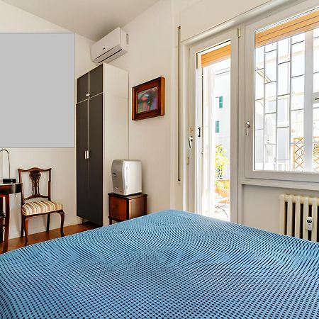 Alloggio Turistico Via Dei Faggi - Room Roma Exterior foto